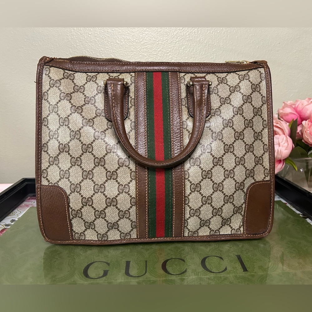 Gucci Beige and Brown Monogram 2-Way - Main zipper has been replaced - Picture 11 of 11